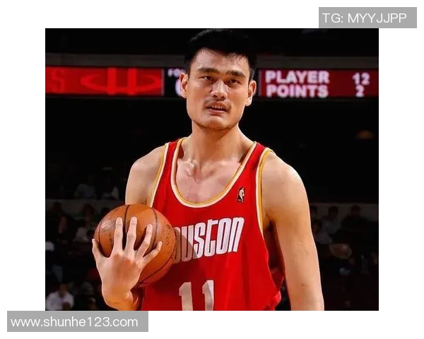 姚明的传奇篮球生涯与对中国体育的深远影响简介