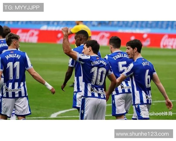 中超激战莱比锡狂胜波尔图六粒进球与神扑瞬间点燃全场激情 中超激战莱比锡狂胜波尔图六粒进球与神扑瞬间点燃全场激情