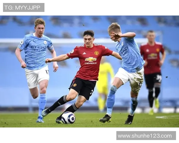 曼联友谊赛大胜曼城四球横扫全场引发热烈讨论与焦点分析