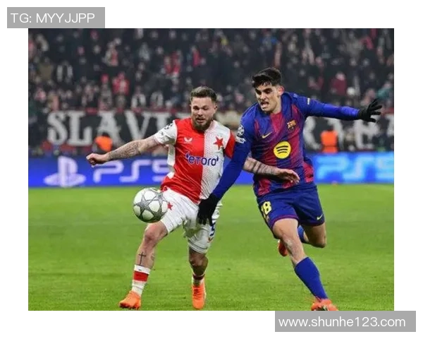 欧冠激战：里昂与那不勒斯0比0平局点球大战引发全场狂欢解析