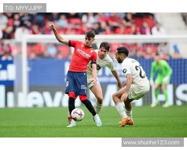 西甲激战巴萨与热刺互交白卷补时进球引发全场狂欢解析